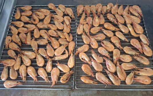 Heißgeräucherte Garnelen.